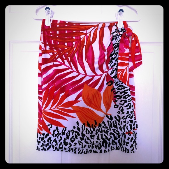 Cache Skirt - Picture 1 of 4